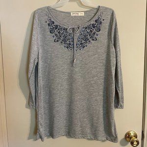 Faded Glory Embroidered Tie Neck 3/4 Sleeve Top